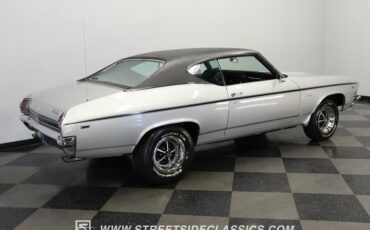 Unknown-Chevelle-1969-Cortez-Silver-Black-16