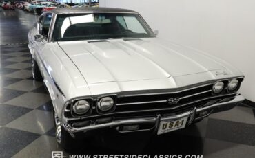 Unknown-Chevelle-1969-Cortez-Silver-Black-19