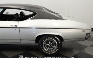Unknown-Chevelle-1969-Cortez-Silver-Black-25