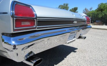 Unknown-Chevelle-1969-Cortez-Silver-Red-18