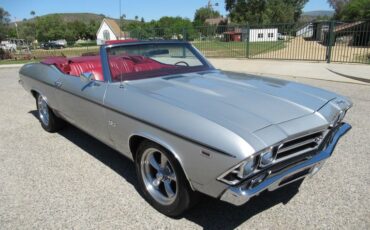 Unknown-Chevelle-1969-Cortez-Silver-Red-21