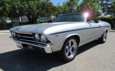 Unknown-Chevelle-1969-Cortez-Silver-Red