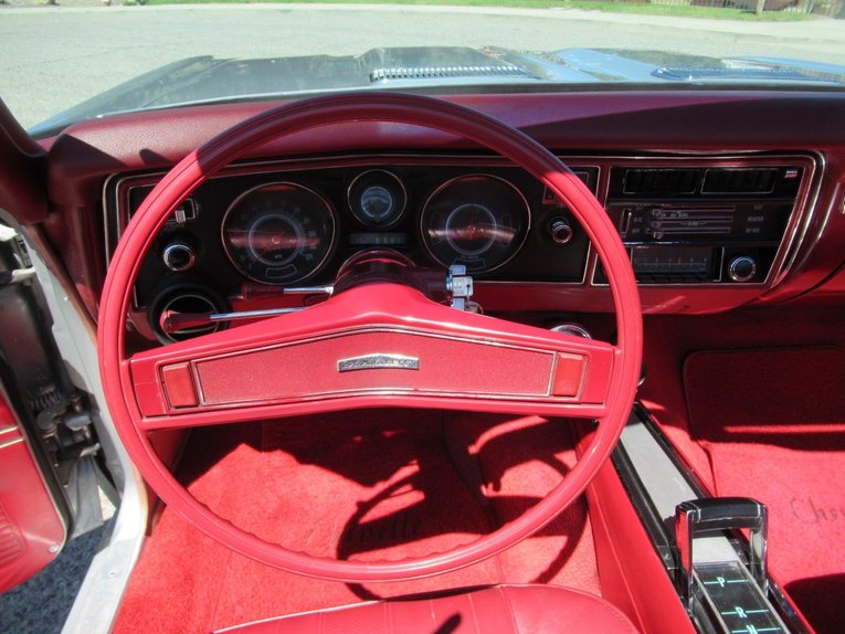 Unknown-Chevelle-1969-Cortez-Silver-Red-7