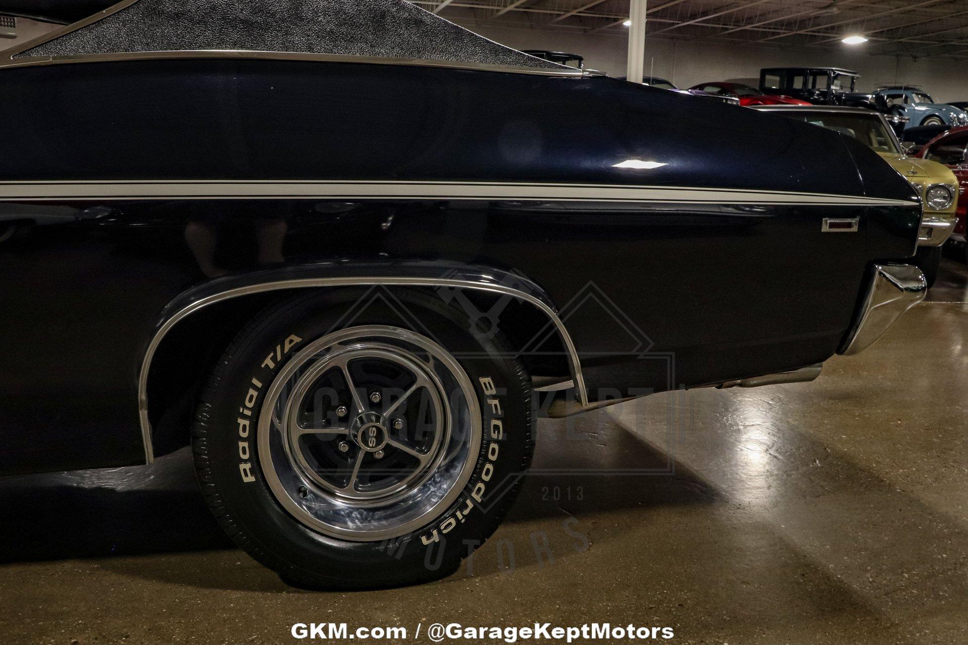 Unknown-Chevelle-1969-Dark-Blue-Black-35