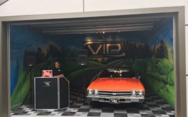 Unknown-Chevelle-1969-Hugger-Orange-Black-1