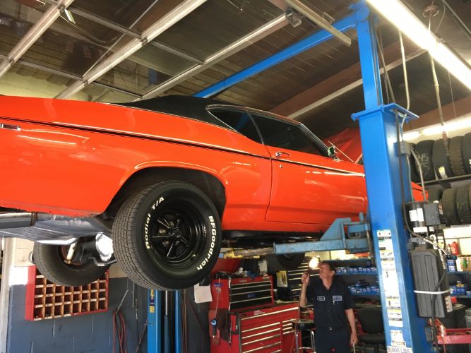 Unknown-Chevelle-1969-Hugger-Orange-Black-5