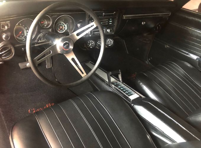 Unknown-Chevelle-1969-Hugger-Orange-Black-Deluxe-Vinyl-19