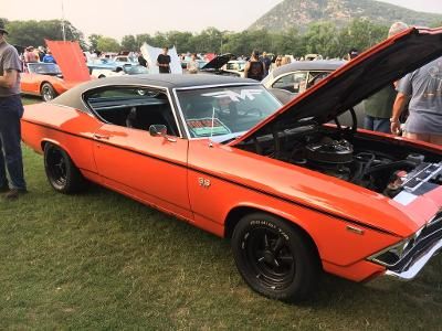 Unknown-Chevelle-1969-Hugger-Orange-Black-Deluxe-Vinyl-5