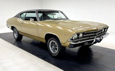 Unknown-Chevelle-1969-Olympic-Gold-Black-18