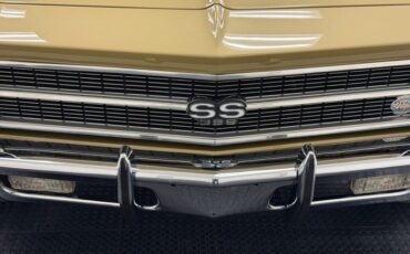 Unknown-Chevelle-1969-Olympic-Gold-Black-20