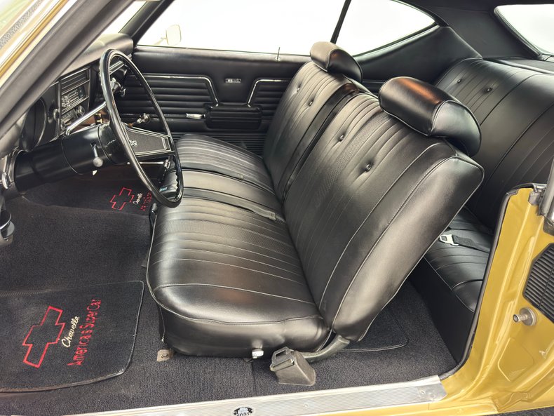 Unknown-Chevelle-1969-Olympic-Gold-Black-30