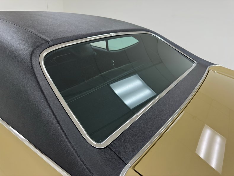 Unknown-Chevelle-1969-Olympic-Gold-Black-46