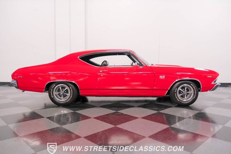 Unknown-Chevelle-1969-Red-Black-10