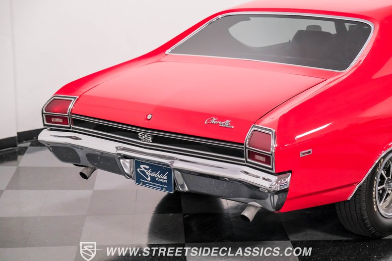 Unknown-Chevelle-1969-Red-Black-16