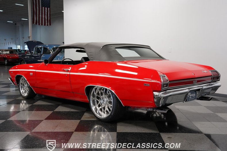 Unknown-Chevelle-1969-Red-Black-17