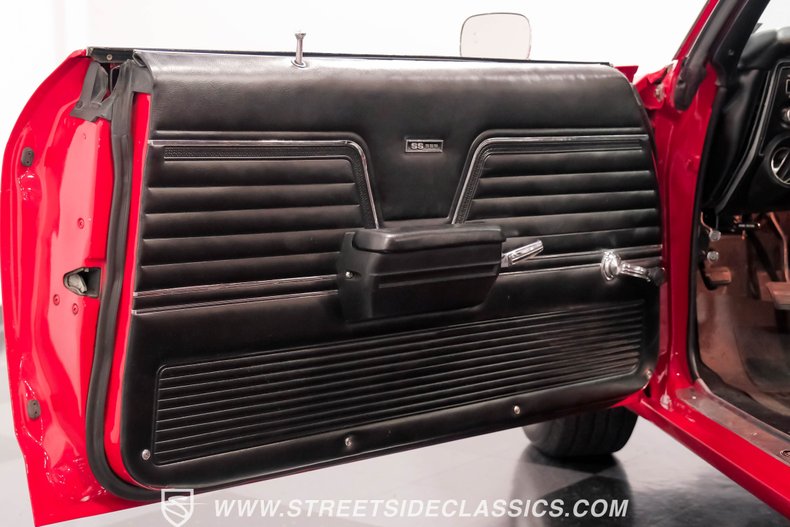 Unknown-Chevelle-1969-Red-Black-21