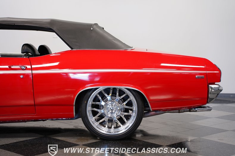 Unknown-Chevelle-1969-Red-Black-29