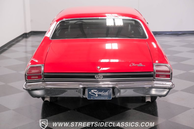 Unknown-Chevelle-1969-Red-Black-33