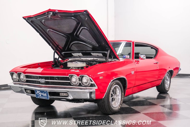 Unknown-Chevelle-1969-Red-Black-34
