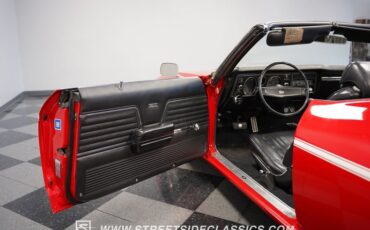 Unknown-Chevelle-1969-Red-Black-40