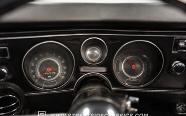 Unknown-Chevelle-1969-Red-Black-44