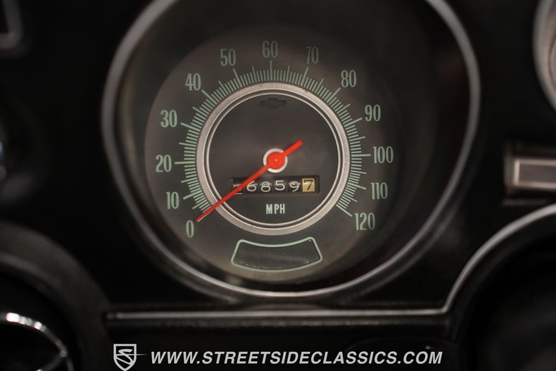 Unknown-Chevelle-1969-Red-Black-45