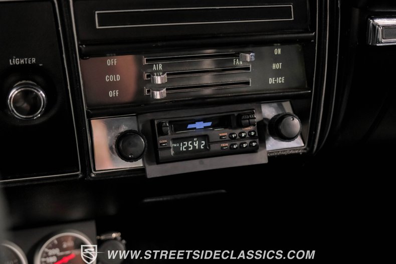 Unknown-Chevelle-1969-Red-Black-46