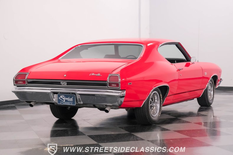 Unknown-Chevelle-1969-Red-Black-8