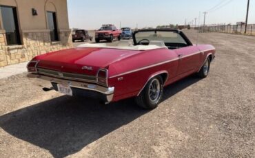 Unknown-Chevelle-1969-Red-White-10
