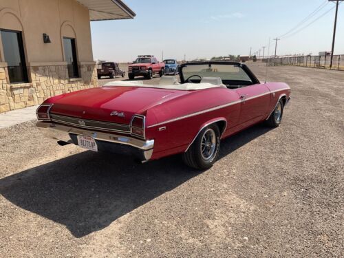 Unknown-Chevelle-1969-Red-White-10