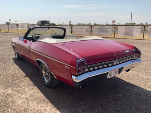 Unknown-Chevelle-1969-Red-White-11