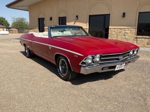 Unknown-Chevelle-1969-Red-White-14