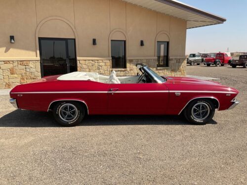 Unknown-Chevelle-1969-Red-White-9