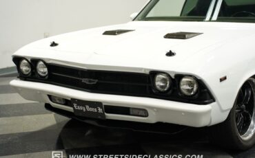 Unknown-Chevelle-1969-White-Black-27