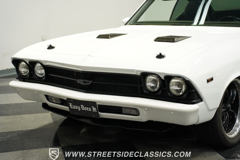 Unknown-Chevelle-1969-White-Black-27