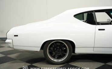 Unknown-Chevelle-1969-White-Black-36