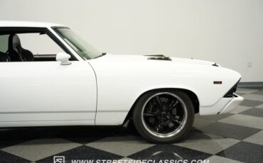 Unknown-Chevelle-1969-White-Black-37