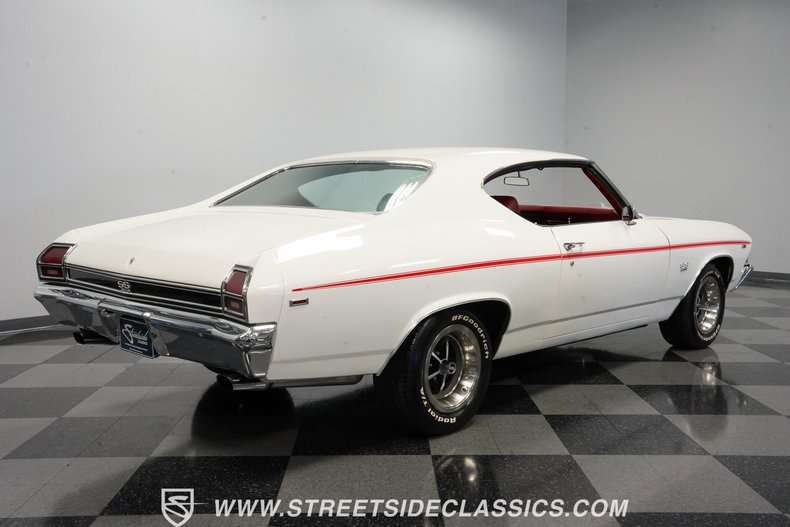 Unknown-Chevelle-1969-White-Red-11
