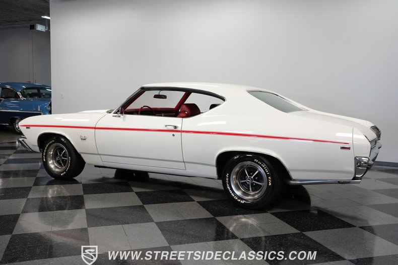 Unknown-Chevelle-1969-White-Red-12
