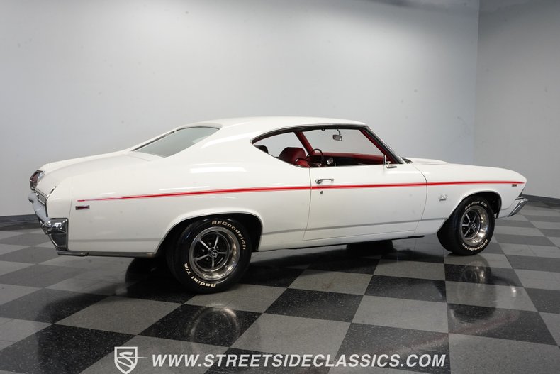 Unknown-Chevelle-1969-White-Red-17