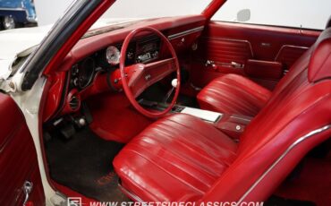 Unknown-Chevelle-1969-White-Red-2
