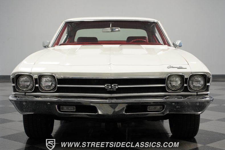 Unknown-Chevelle-1969-White-Red-21