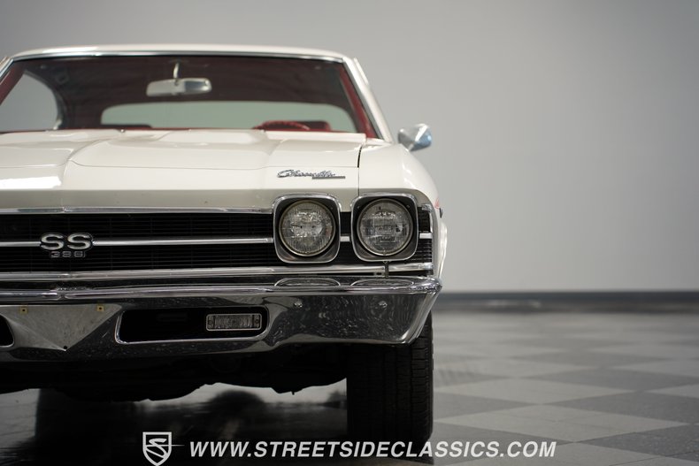 Unknown-Chevelle-1969-White-Red-24