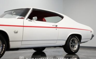 Unknown-Chevelle-1969-White-Red-26