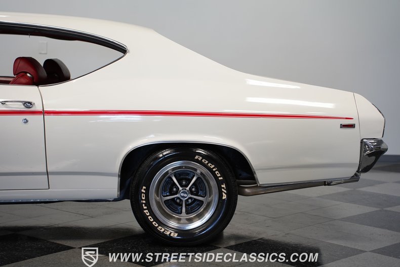 Unknown-Chevelle-1969-White-Red-28