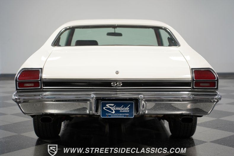 Unknown-Chevelle-1969-White-Red-29