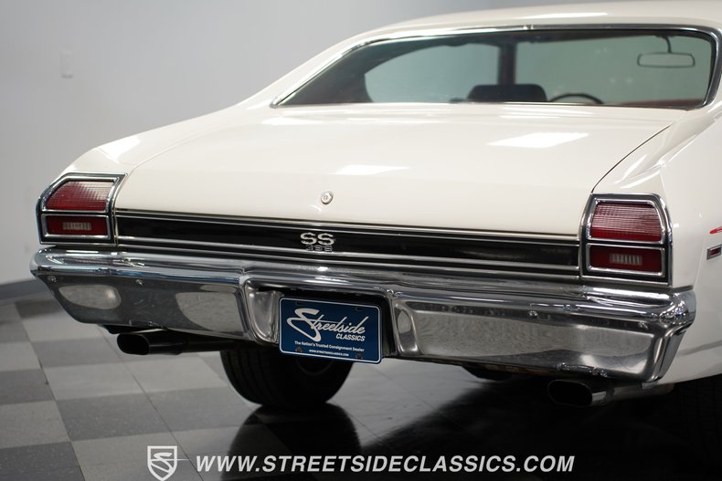 Unknown-Chevelle-1969-White-Red-30