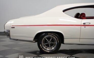 Unknown-Chevelle-1969-White-Red-33
