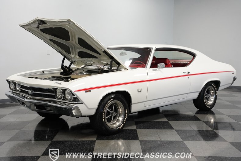 Unknown-Chevelle-1969-White-Red-34