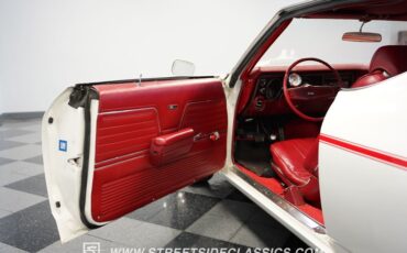 Unknown-Chevelle-1969-White-Red-39